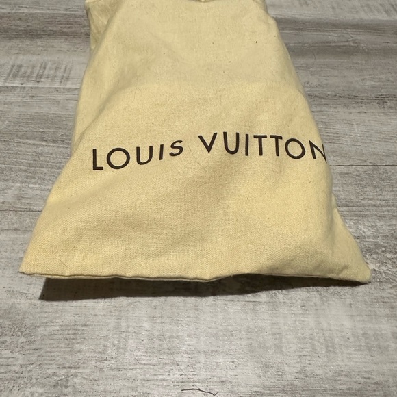 Louis Vuitton loafers, worn once. Nothing wrong, pre owned bought from poshmark - Picture 4 of 6